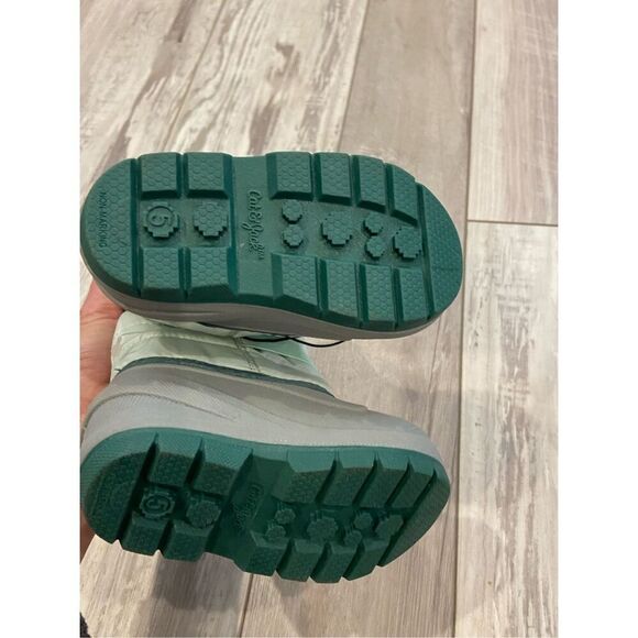 Cat & Jack winter snow boots size 5 - Picture 12 of 12